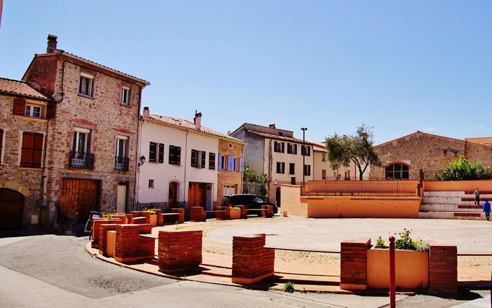 לה בולו Appartement Centre Ville Du Boulou Pour 2 Adultes-2 Enfants- Check In 17H-21H--Juillet-Aout Reservation De 7 Jours Mini מראה חיצוני תמונה