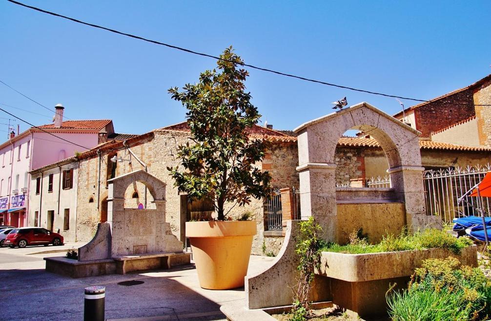לה בולו Appartement Centre Ville Du Boulou Pour 2 Adultes-2 Enfants- Check In 17H-21H--Juillet-Aout Reservation De 7 Jours Mini מראה חיצוני תמונה